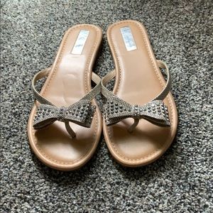 Bow sandals
